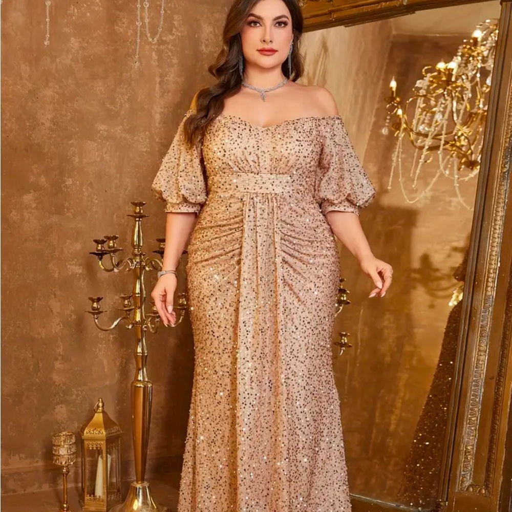 Elegant Off-Shoulder Sequin Maxi Dress in Champagne